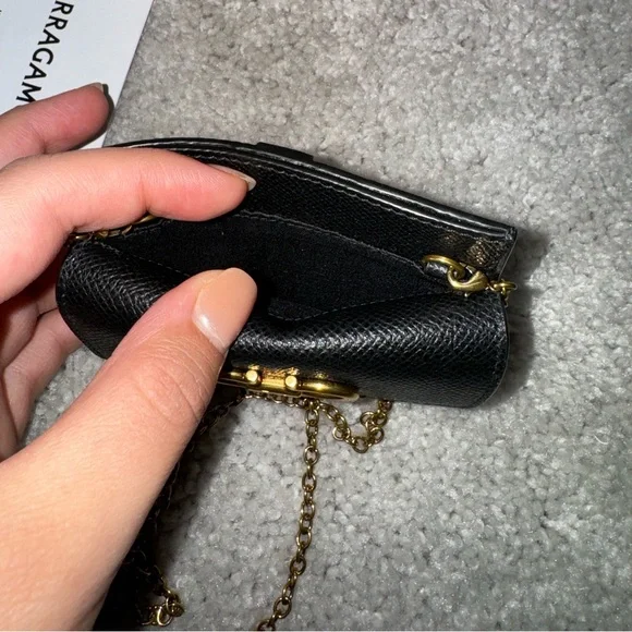 Salvatore Ferragamo Card Case with Crossbody 💛🖤 - Picture 2 of 6